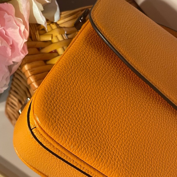 💓SOLD💓Coach Pollen Cassie - Rare 🦄 💛 - Picture 4 of 16